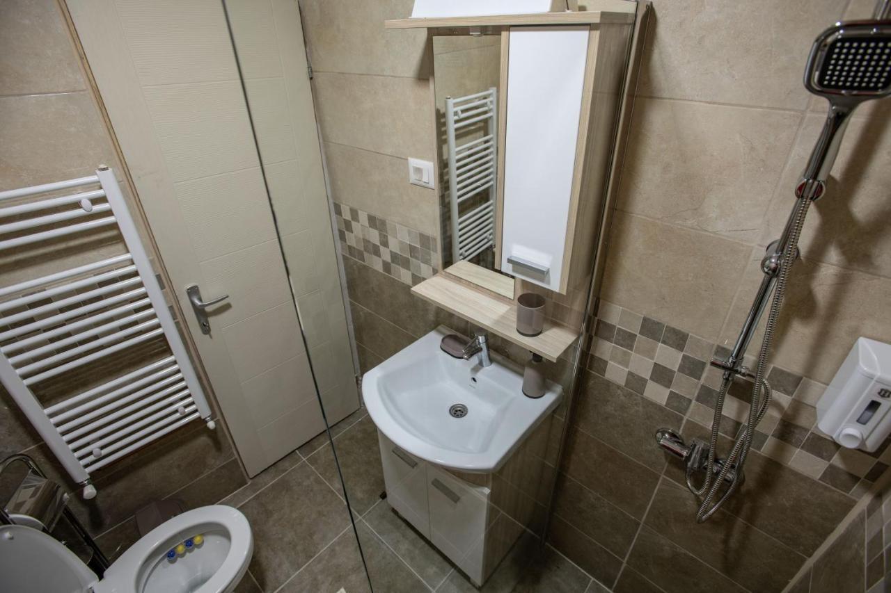 Apartmani Sp Jovanovic Crni Vrh ภายนอก รูปภาพ