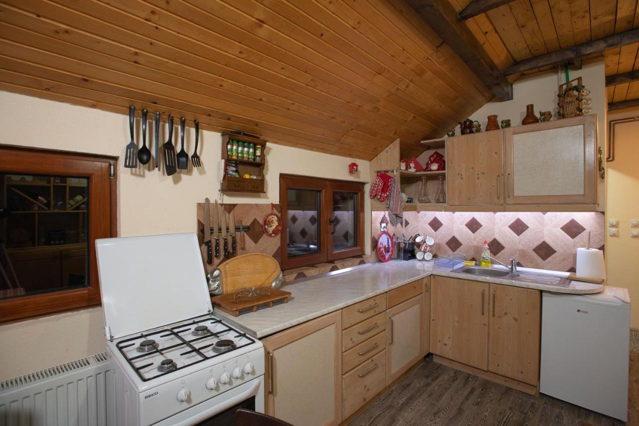 Apartmani Sp Jovanovic Crni Vrh ภายนอก รูปภาพ