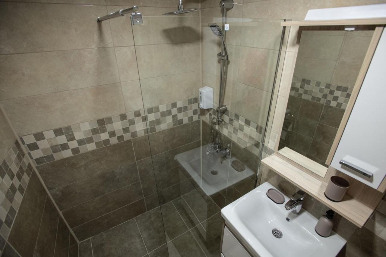 Apartmani Sp Jovanovic Crni Vrh ภายนอก รูปภาพ